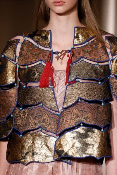 Look 105